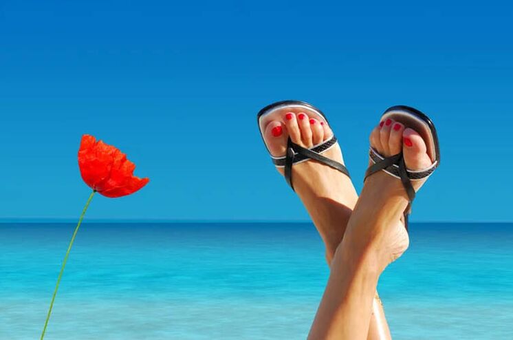 Feet without fungus